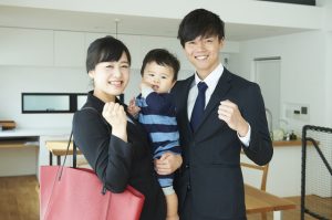 忙しい朝の洗濯が大変！共働き夫婦の悩みと解決策