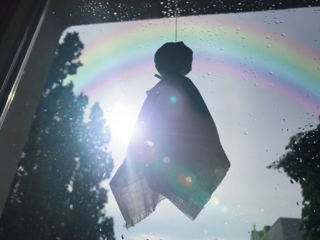 梅雨時期の洗濯の悩みを解決！洗濯代行サービスのススメ